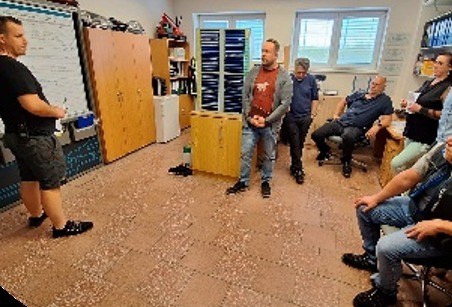 Ranní shopfloor
